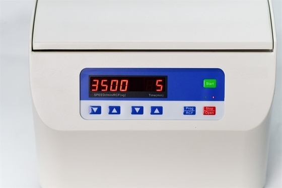 4000 rpm ベンチトップ低速遠心分離機 マックス 6*50ml