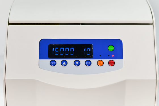 マイクロプロセッサ制御ベンチトップ高速遠心分離機 0〜16500rpm 調節可能