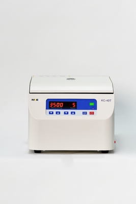 静かで効率的なラボテック テーブルトップ 低速遠心分離機 最大速さ 4000 RPM 騒音レベル ≤55dB ((A)